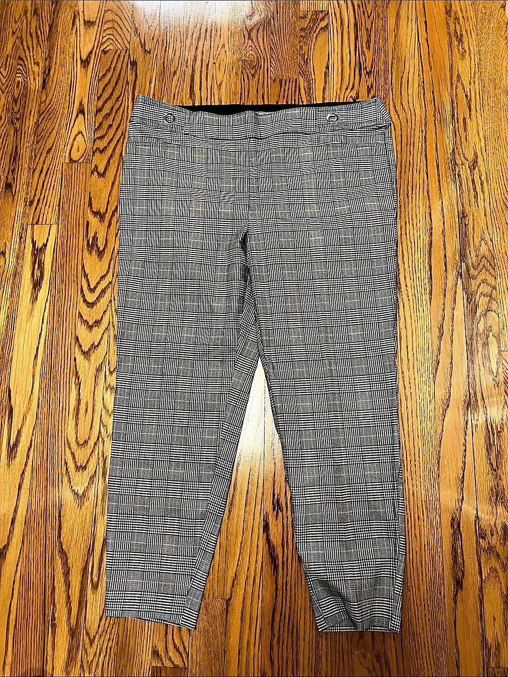 Maurice’s Plaid Skinny Pants Gray & Black Size XL Like New